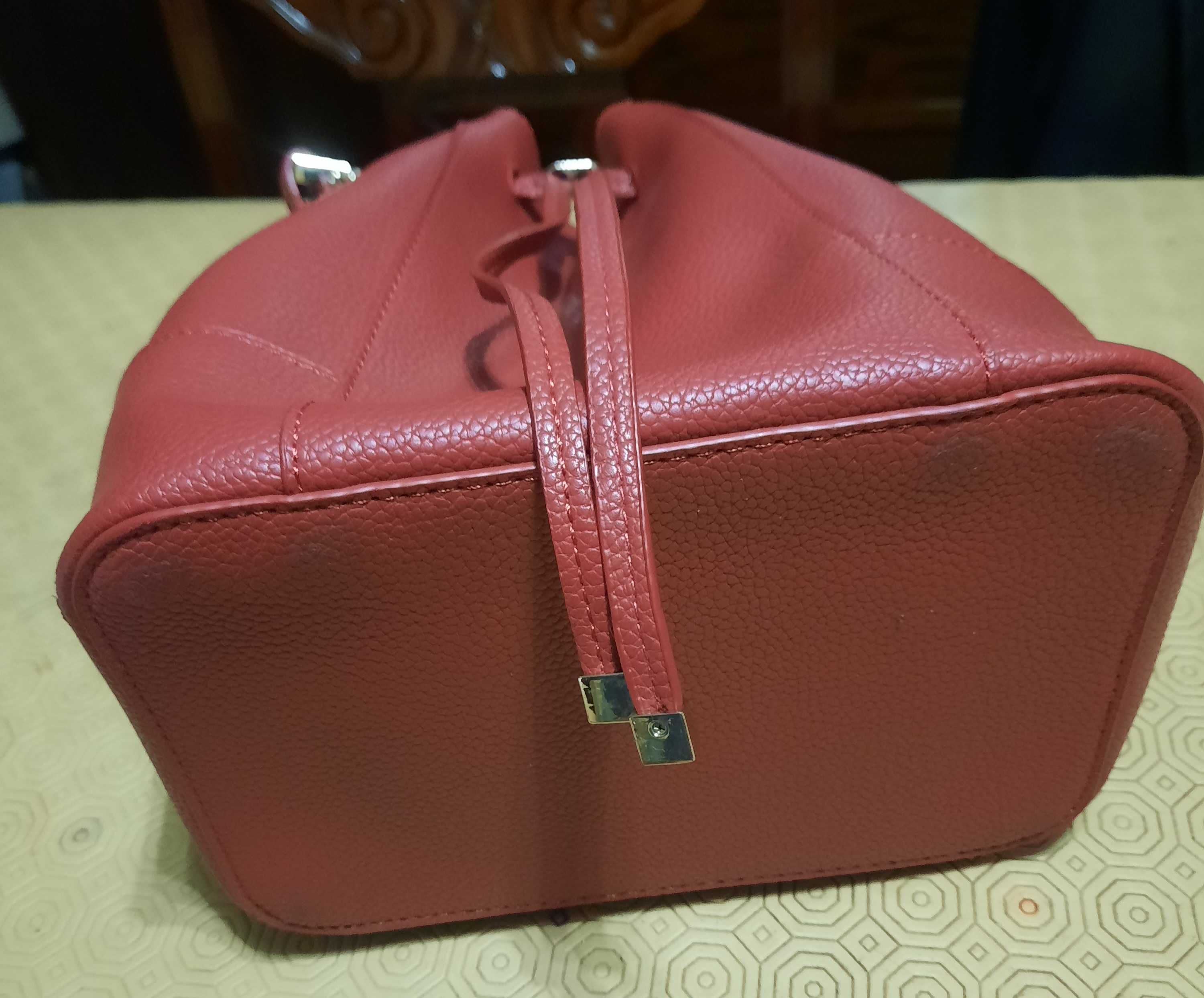 Dois sacos de mão elegantes