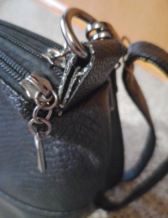 Сумка кросбоді 3 відділення