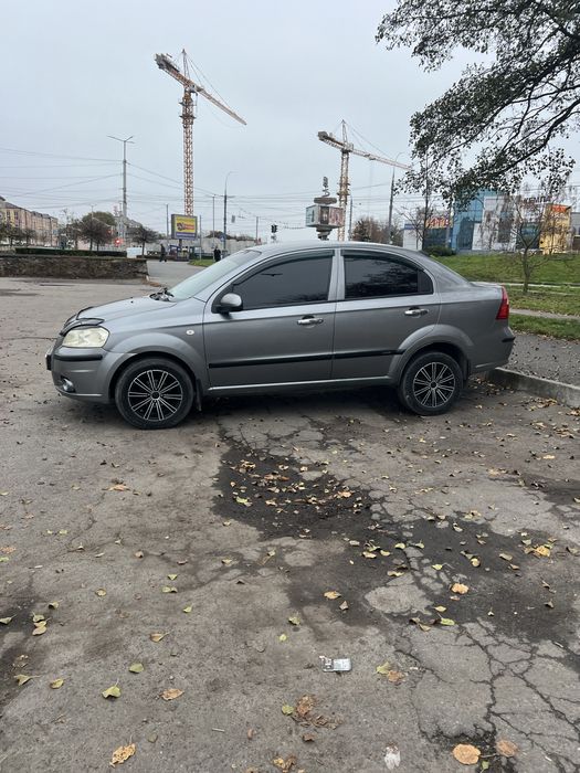 Продам chevrolet aveo T250 1.5 газ/бенз 2008 майже не фарбована