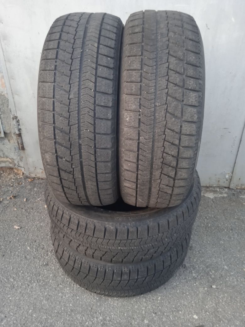 Резина 215|60|R16 всесезонная BRIDGESTONE STUDLESS б/у- 1300 грн/шт