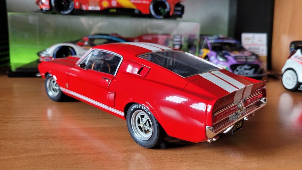 Ford GT 500 Solido 1:18