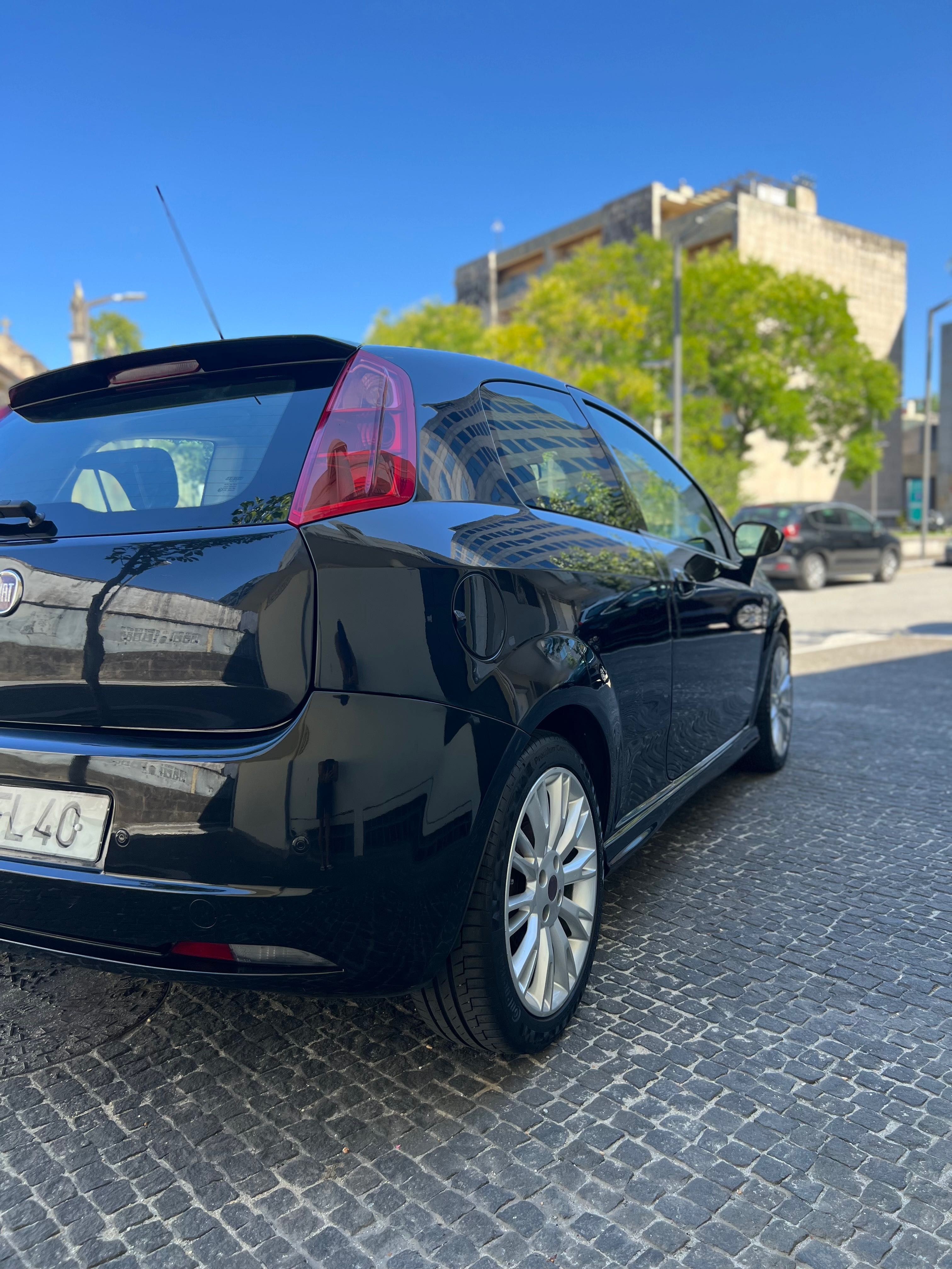 Fiat Punto Sport - 1.3 Diesel - 6 Marchas - Impecável