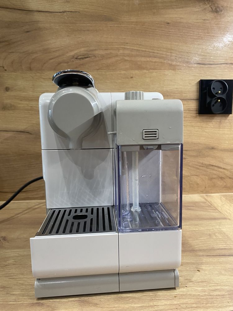 Ekspres Nespresso Delonghi