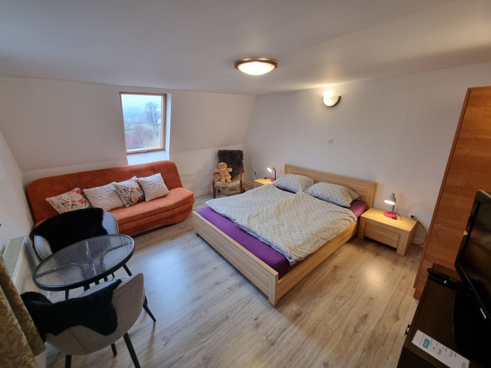 Noclegi w Wiśle,apartament,, piętro domu dla max8os.