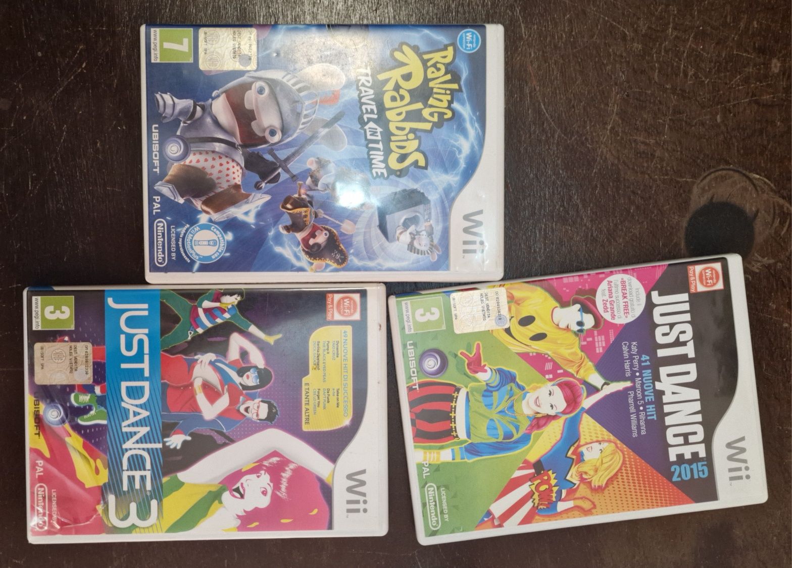 Nintendo wii +2 comandos +3 jogos