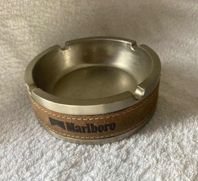 Popielniczka  MARLBORO  kolekcjonerska - nowa