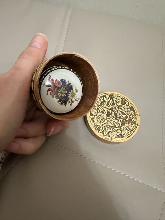 Вінтажна французьська колекційна  коробочка для пігулок чи прикрас