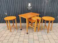 Tekowy zestaw stolik+ 4x taboret, Poul Hundevad dla NOVÝ DOMOV '60