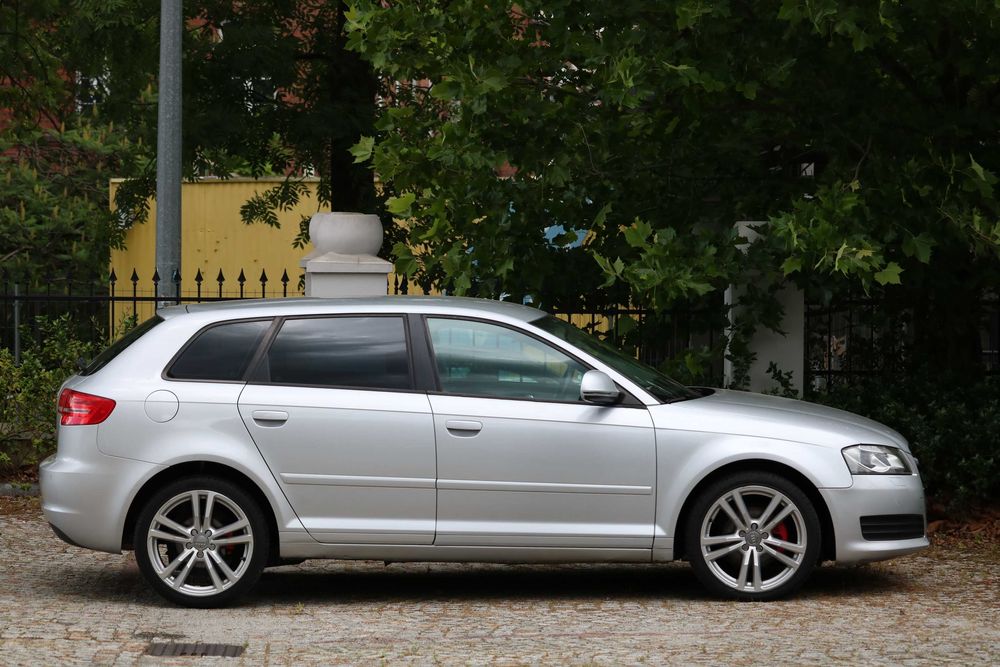 AUDI A3 SPORTBACK 1,8 LIFT w Automacie LEDY Xenon Zamiana