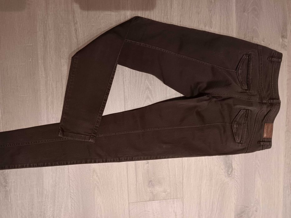 Calças slim várias cores