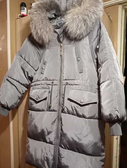 Зимовий пуховик розмір Л