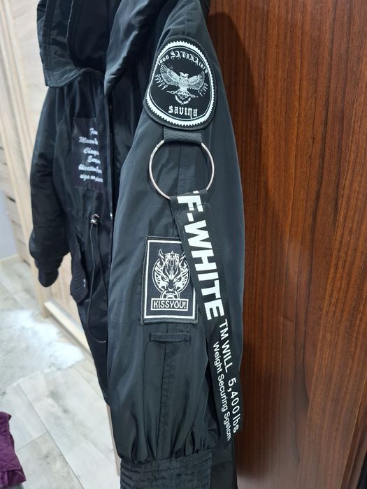 Kurtka zimowa z aplikacjami