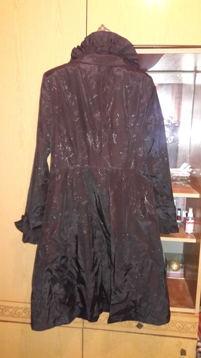 Оригинальный женский плащ