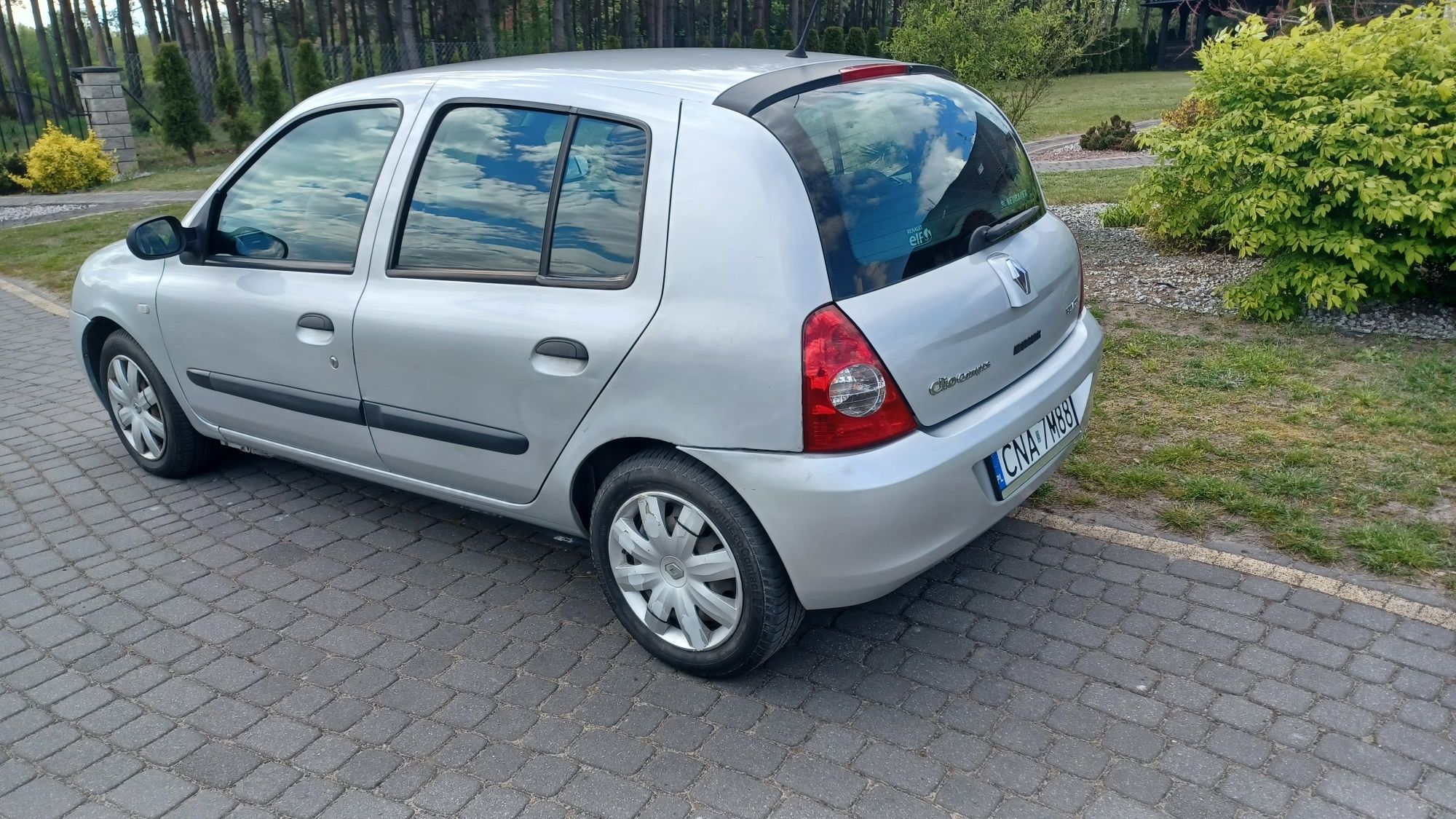 Renault Clio 1.5dci 2007 rok klima