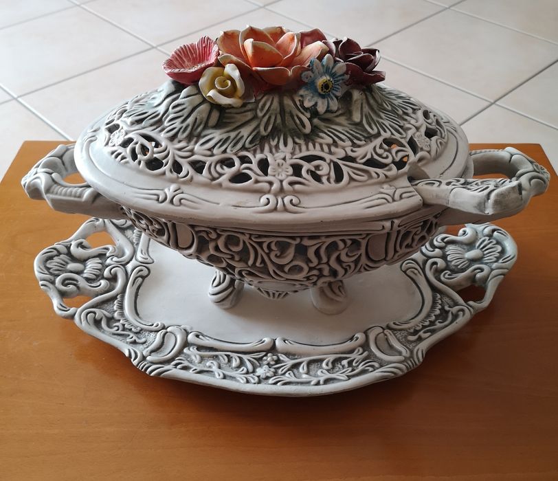 Louça decorativa terrina antiga