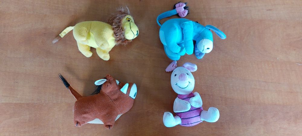 Zestaw kultowe maskotki Disney prosiaczek osiołek pumba król lew