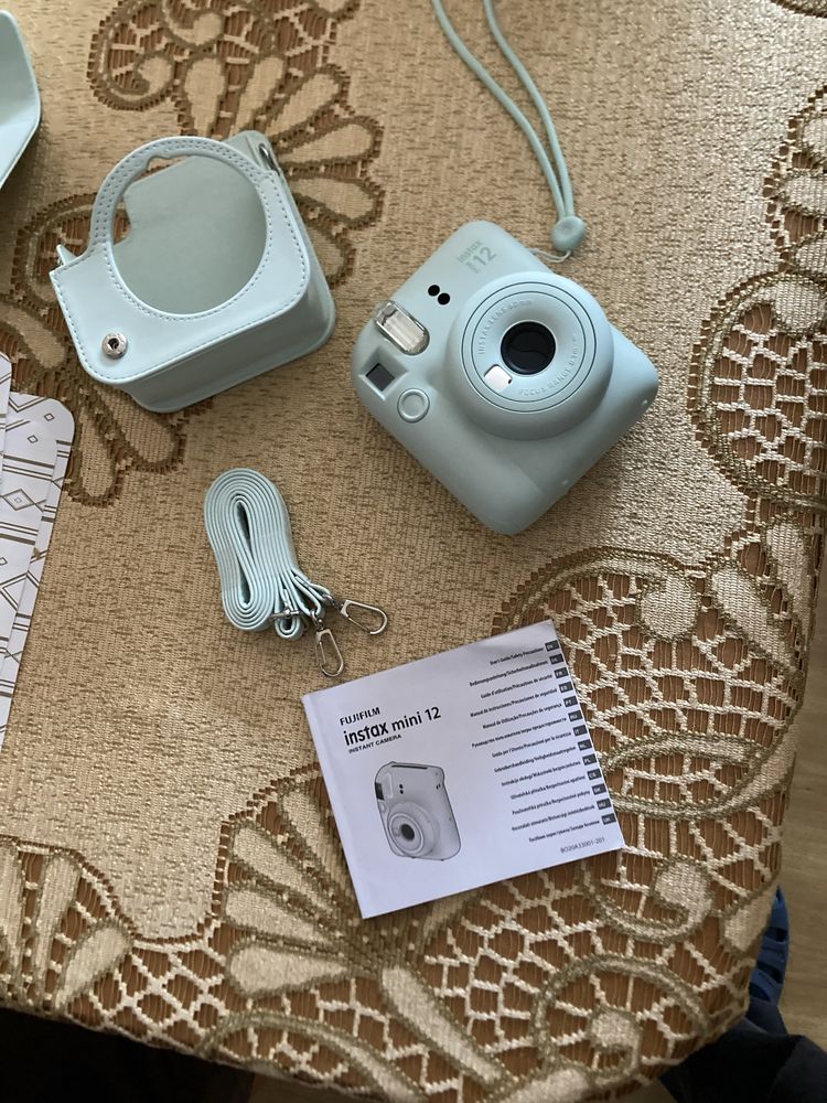 Aparat Instax 12 mini