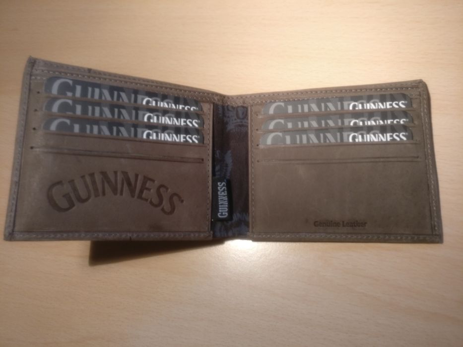 Carteira em pele Guiness