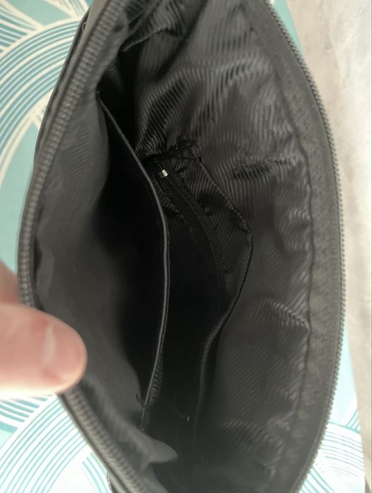 Чоловіча чорна сумка