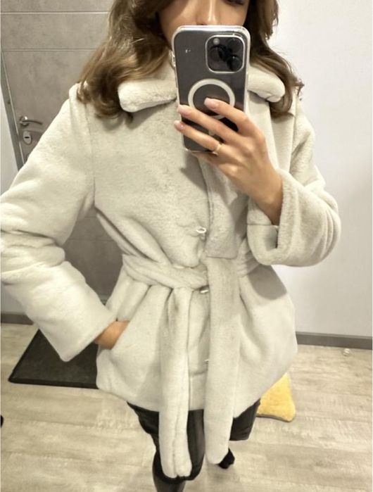 Шуба із еко-хутро