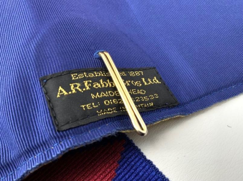 Paramentos maçónicos colar e avental com caixa original maçonaria