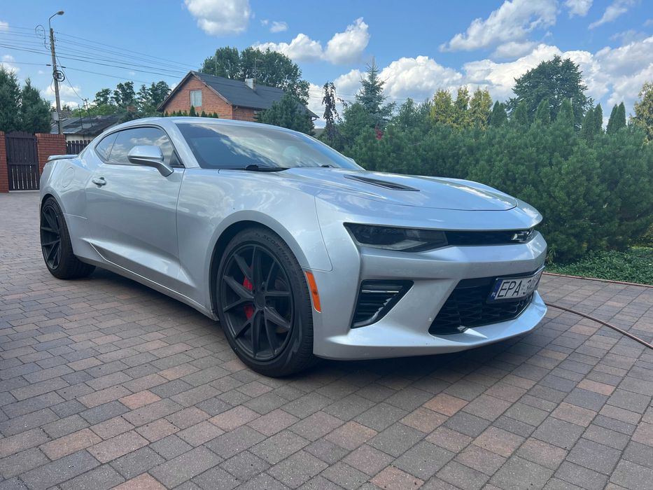 Chevrolet Camaro Coupe 6.2 V8