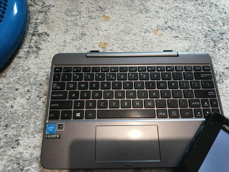 Asus t101ha 2w1 etui folia na wyswietlaczu