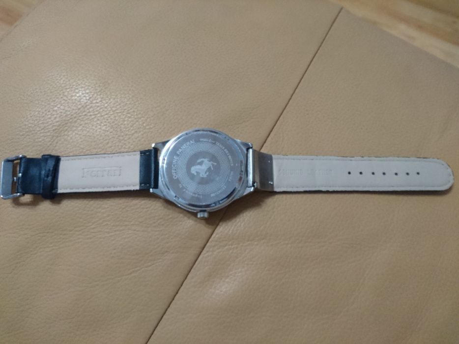 Ferrari часы кварцевые наручные