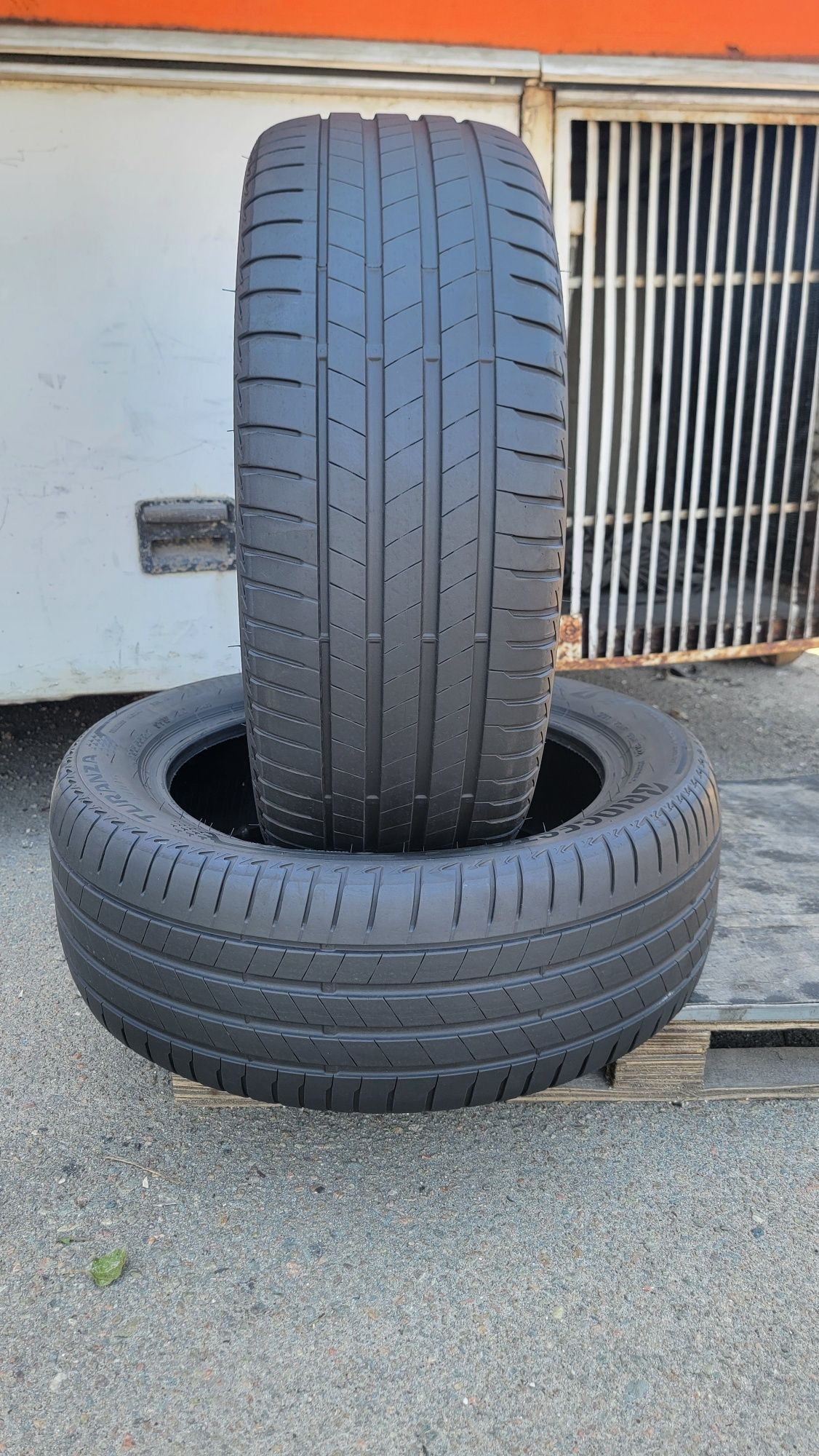 Автошины 205/55r17 резина Bridgestone шины летние