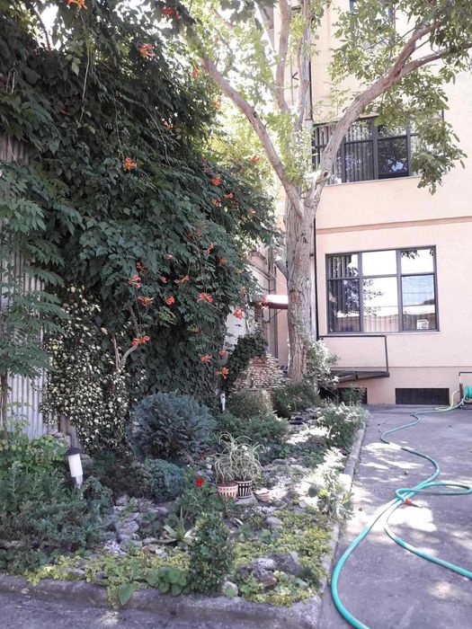 Гаршина, 12 станция Большого Фонтана, частный дом