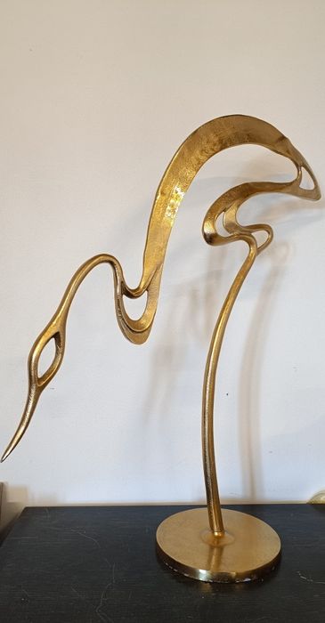 Escultura abestrata pata