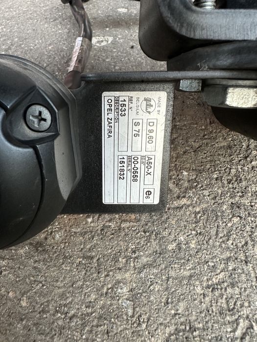 фаркоп форкоп опель зафіра b opel zafira B 2005/2011 рік оригінал