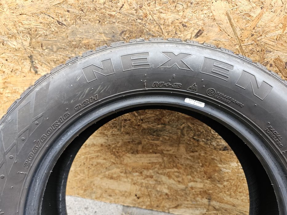 Jak Nowe!!  2024rok!  205/60 r16 Nexen Winguard SnowG.  8mm