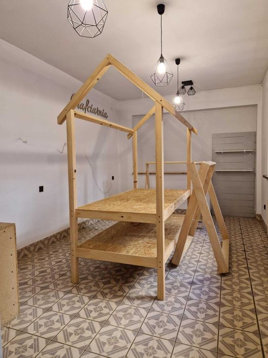 Lokal w ścisłym centrum Łańcuta na parterze na biuro lub usługi