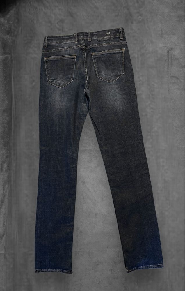 Мужские джинсы размера S-M. Идельное состояние