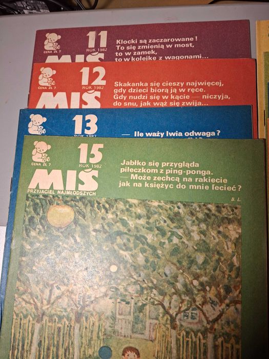 Czasopismo Miś 8 numerów z 1982roku