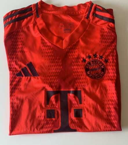 Camisola Bayern principal