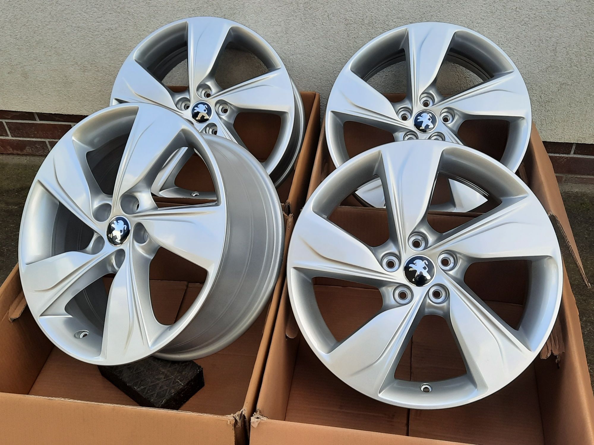 Alufelgi 18 PSA 5x108 PEUGEOT 3008, 407, 508, 5008, 605, 607 SILVER #5