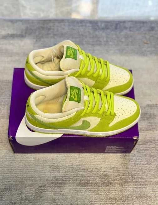 Dunk SB Low green apple EU 38