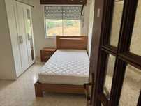 Quarto completo em casa de familia