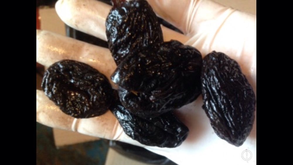 Чорнослив домашній, солодкий, без кісточки по 90 грн банановий ящик