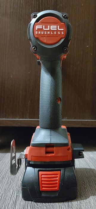 Adapter Milwaukee M18 na baterie Bosch Professional