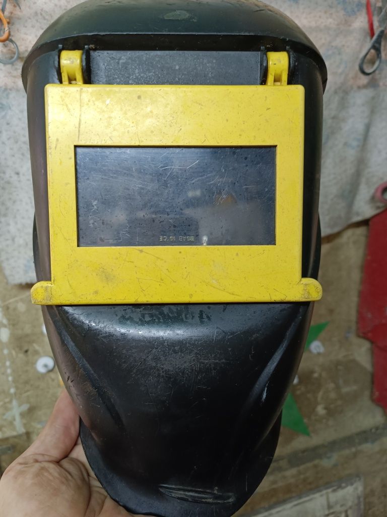 Vendo máscaras de soldar