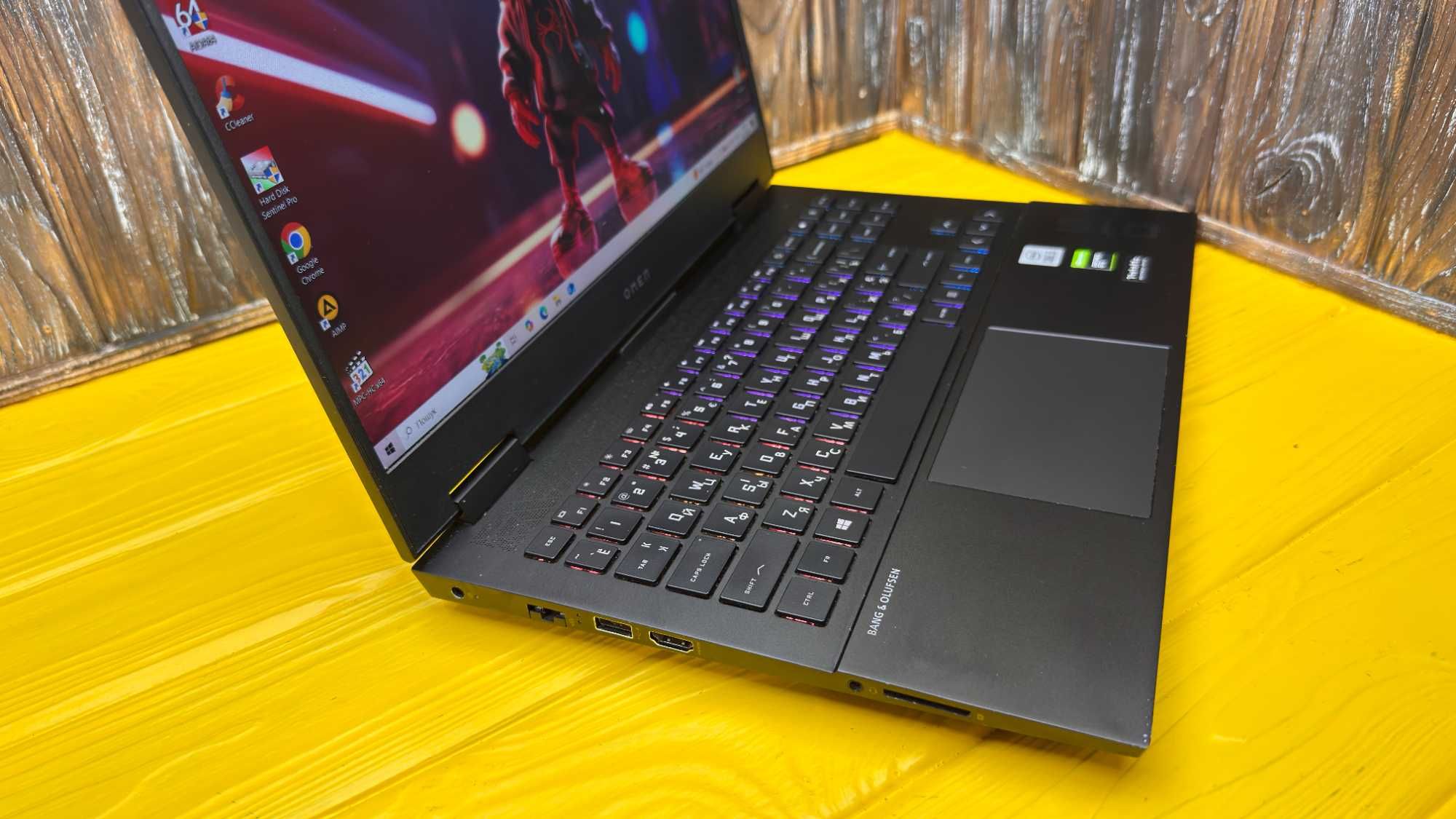 Геймерський Ноутбук Hp Omen 15-EK0026NW /i5-10300H/GTX 1660 TI 6 GB