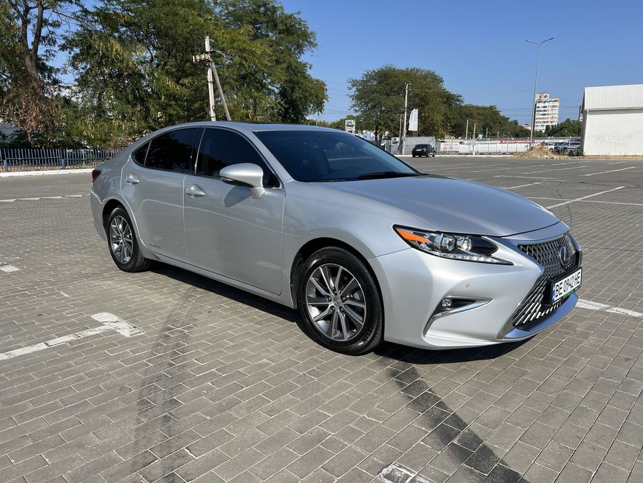 Lexus ES 300h 2015