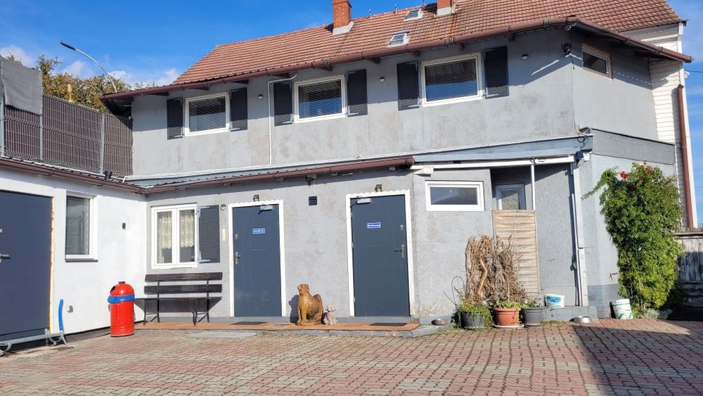 Noclegi dom darmowy parking pokoje gościnne kwatery pracownicz Legnica