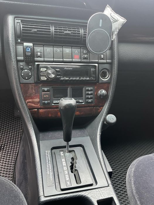 Продам в нормльному станы Audi 100