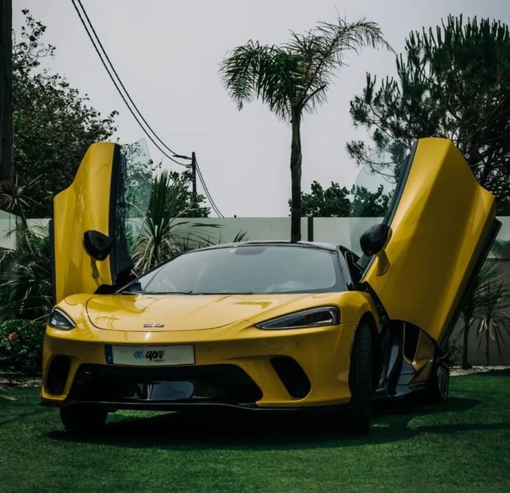 McLaren GT Standard