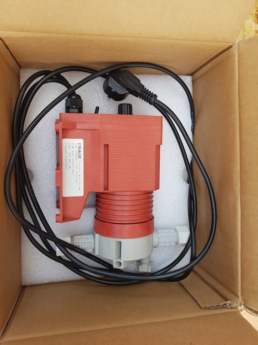 Насос дозирующий мембранный CREATEC