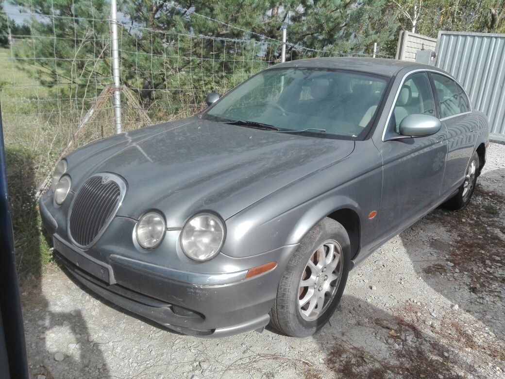 Zwrotnica piasta wahacz amortyzator przód L P Jaguar S-Type 2.5 3.0 v6